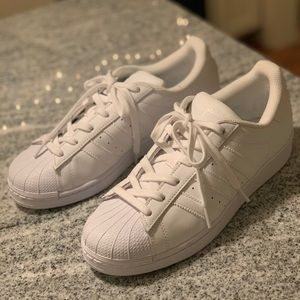 Adidas women’s sneakers